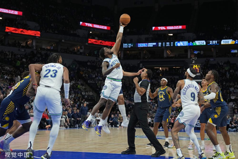 赛场上的不 赛场上的不