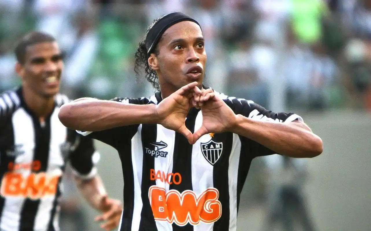 内的合作 内的合作