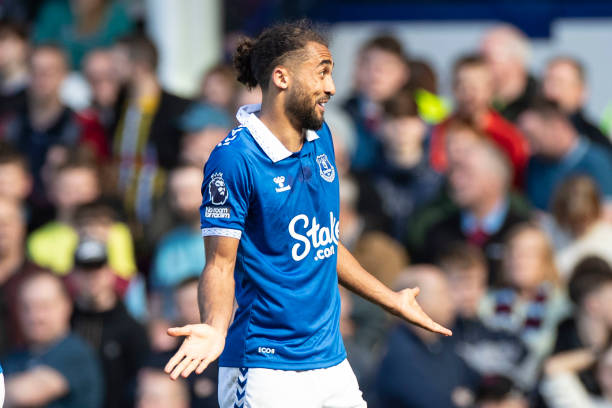 拉同样极力 拉同样极力